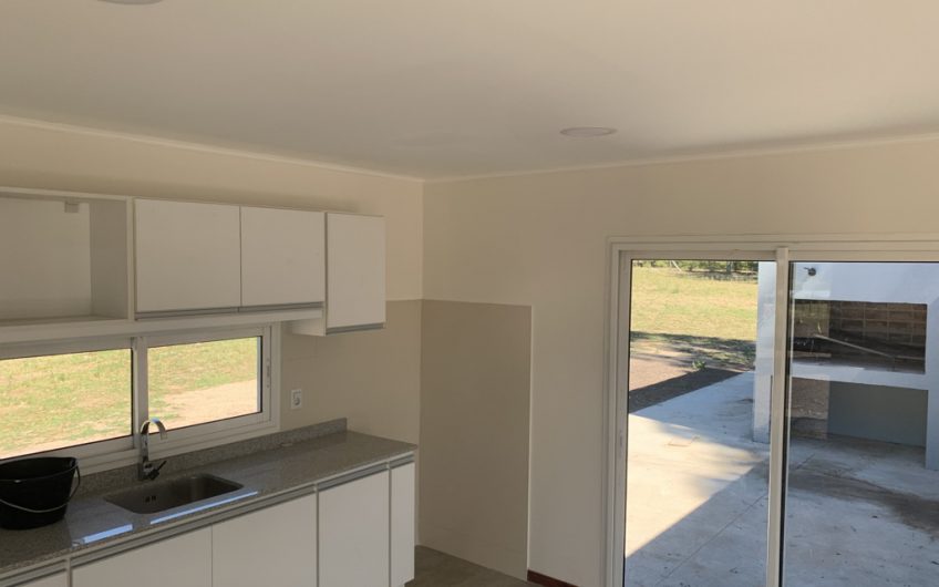 Hermosa casa a estrenar en «Altos Arrayanes»