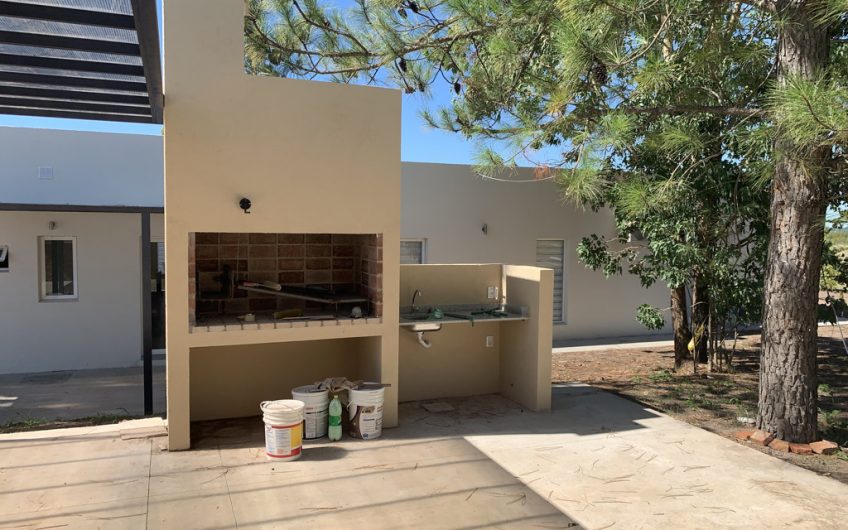 Casa a estrenar en «Altos Arrayanes»