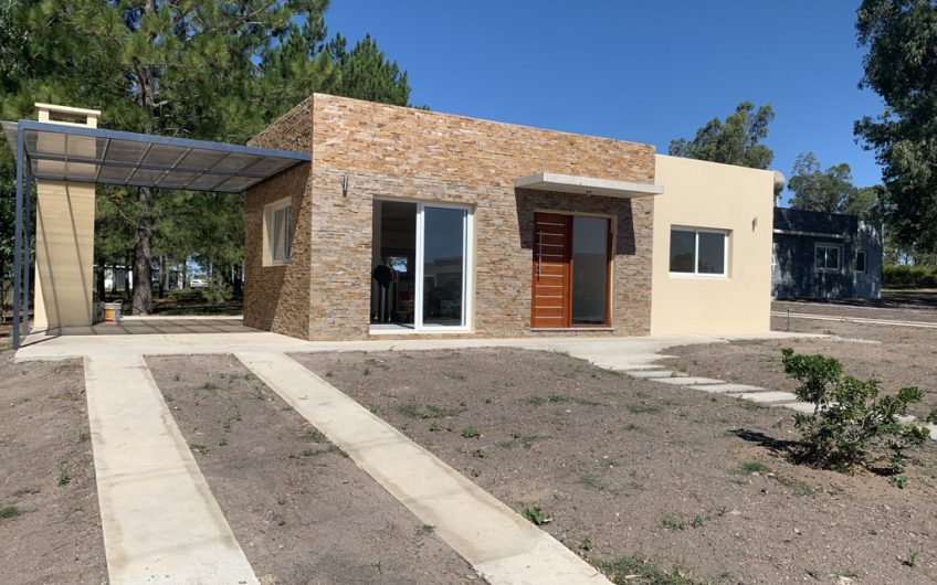 Casa a estrenar en «Altos Arrayanes»